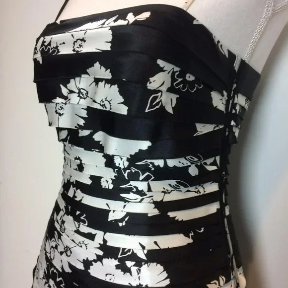 JS Collections Black and White Gown - Picture 3 of 9